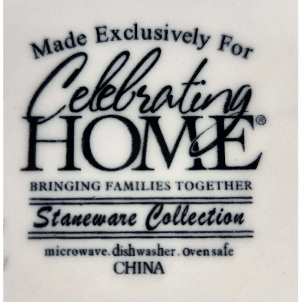 Celebrating Home Covered Stoneware Casserole Dish Tureen Polka Dot Stripe Lid